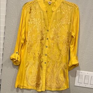 Reba Yellow Embroidered Long Sleeve Top